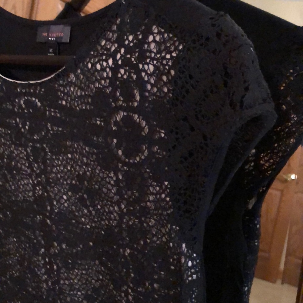 THE LIMITED NWOT BLACK CROCHET CAP SS SHIRT XS - Picture 3 of 14